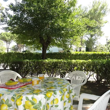 Apartment In Bibione 34326 דירה